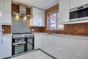 Kitchen/Diner- click for photo gallery